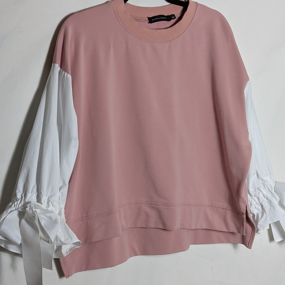 Alpha & Omega pink sweatshirt sz L